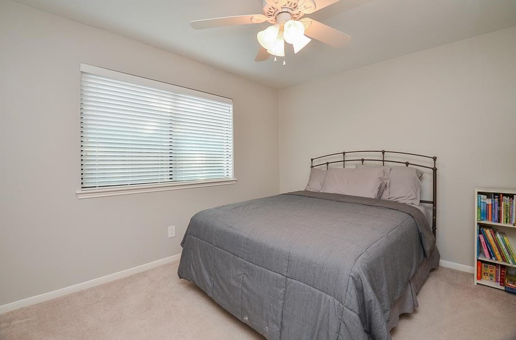 12107 Olympia Dr, Houston TX  77042-2817 exterior