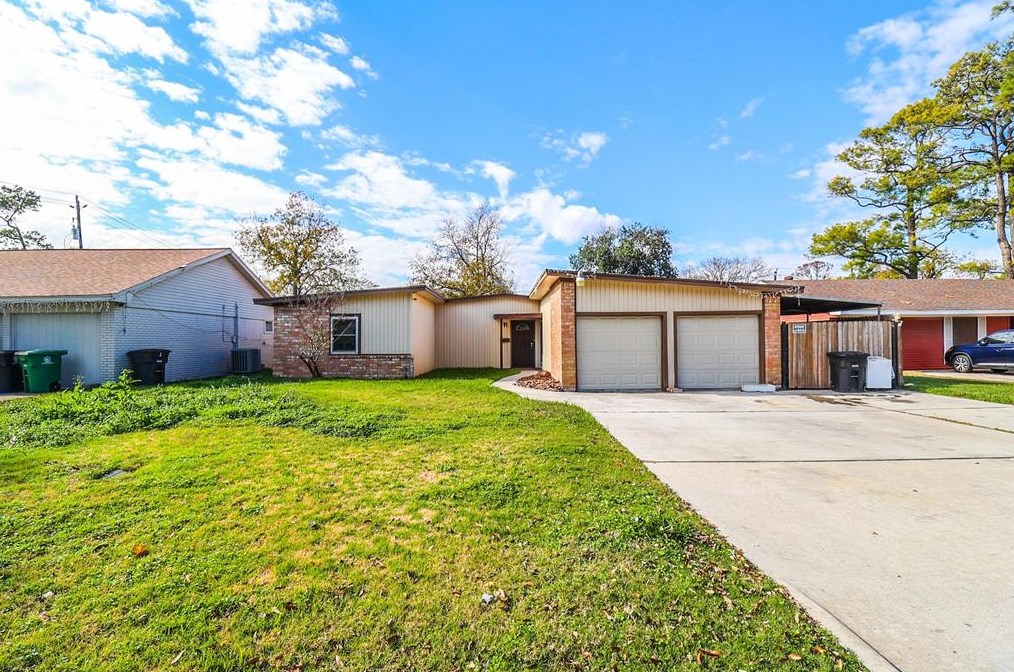 786 Fawn Dr, Houston, TX 77015