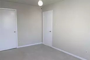 915 Alexander St, Houston, TX 77008 - Photo 10