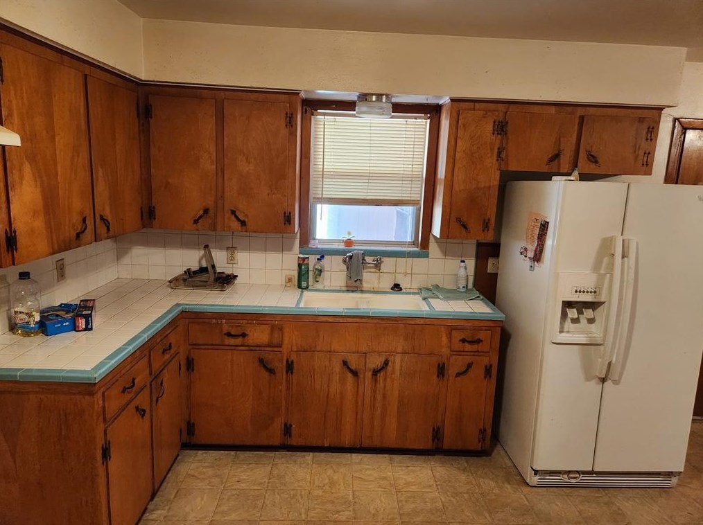 4518 Brookwoods Dr, Houston TX  77092-8338 exterior