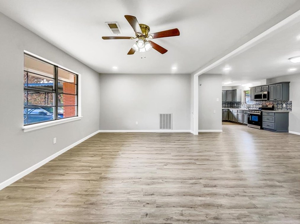 5535 Crane St, Houston TX  77026-4012 exterior