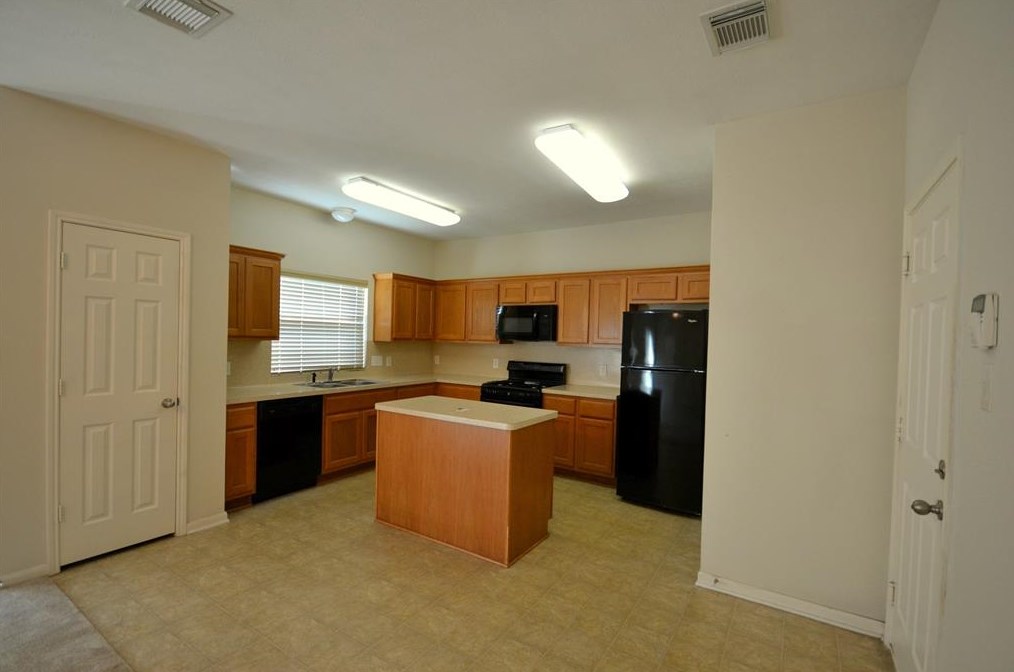1926 Wood Shadows Dr, Missouri City, TX 77489