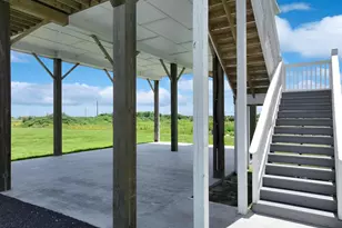 1021 Sunset Circle W, Crystal Beach, TX 77650 - Photo 14