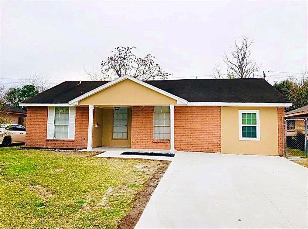 11415 Evesborough Dr, Houston, TX 77099-2011