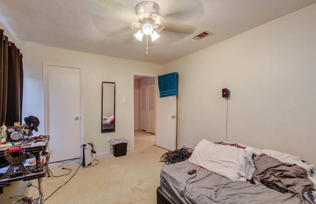 15910 Timber Vly Dr, Houston TX 77070-1969 exterior