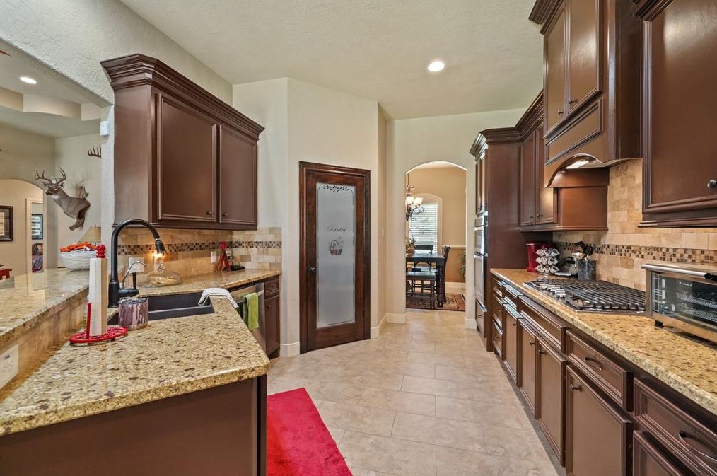 2662 Fountain View St, Roman Forest, TX 77357-3189