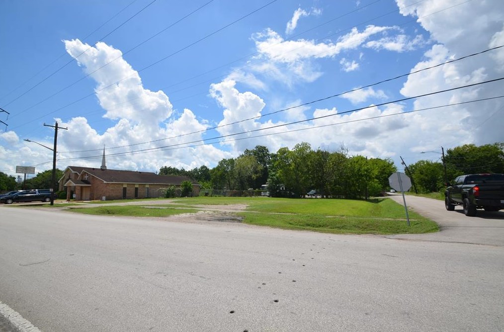 336 Connecticut St, Houston TX  77029-4710 exterior