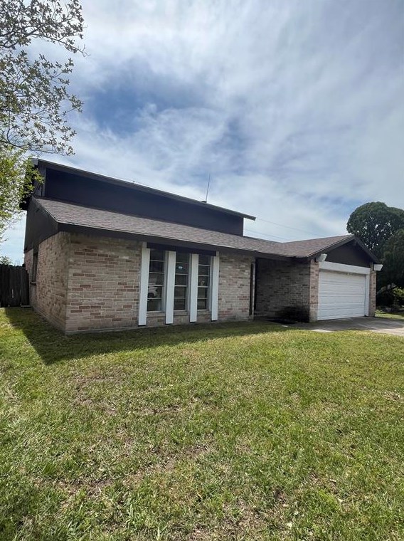 7711 Westbank Ave, Houston, TX 77064