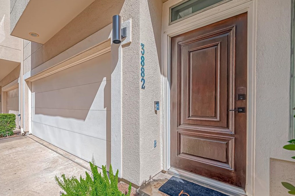 3882 Center St, Houston, TX 77007