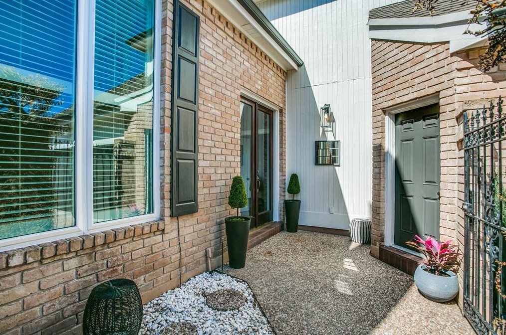 1246 Trace Dr, Houston, TX 77077-2238
