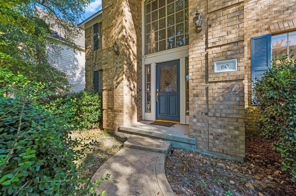 60 Wisteria Walk Cir, Spring TX  77381-6412 exterior