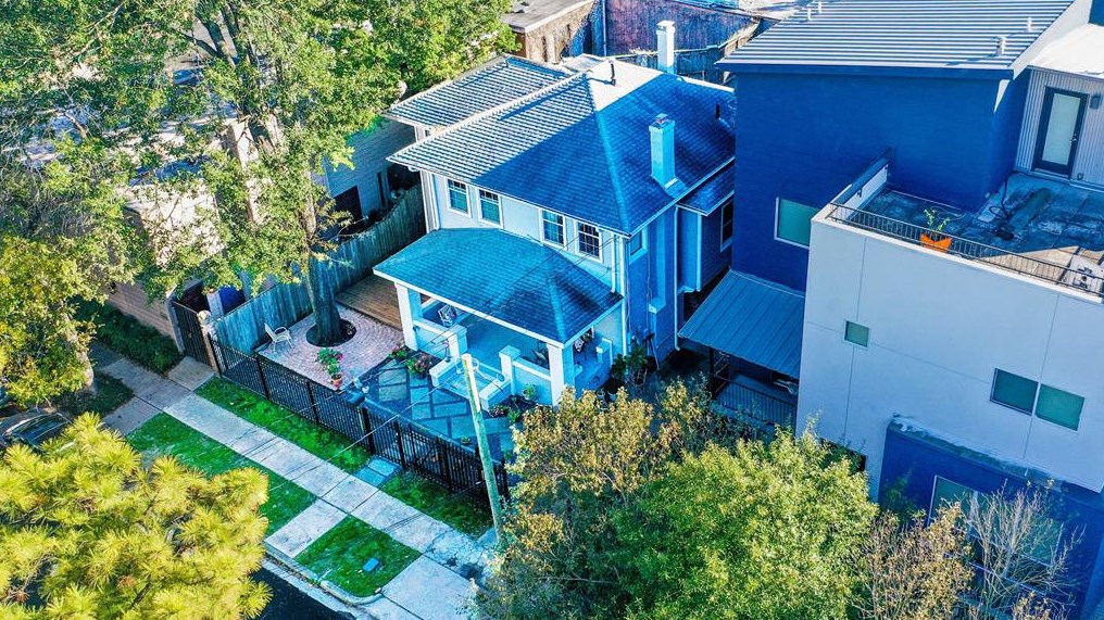 1203 Missouri St, Houston, TX 77006-2710