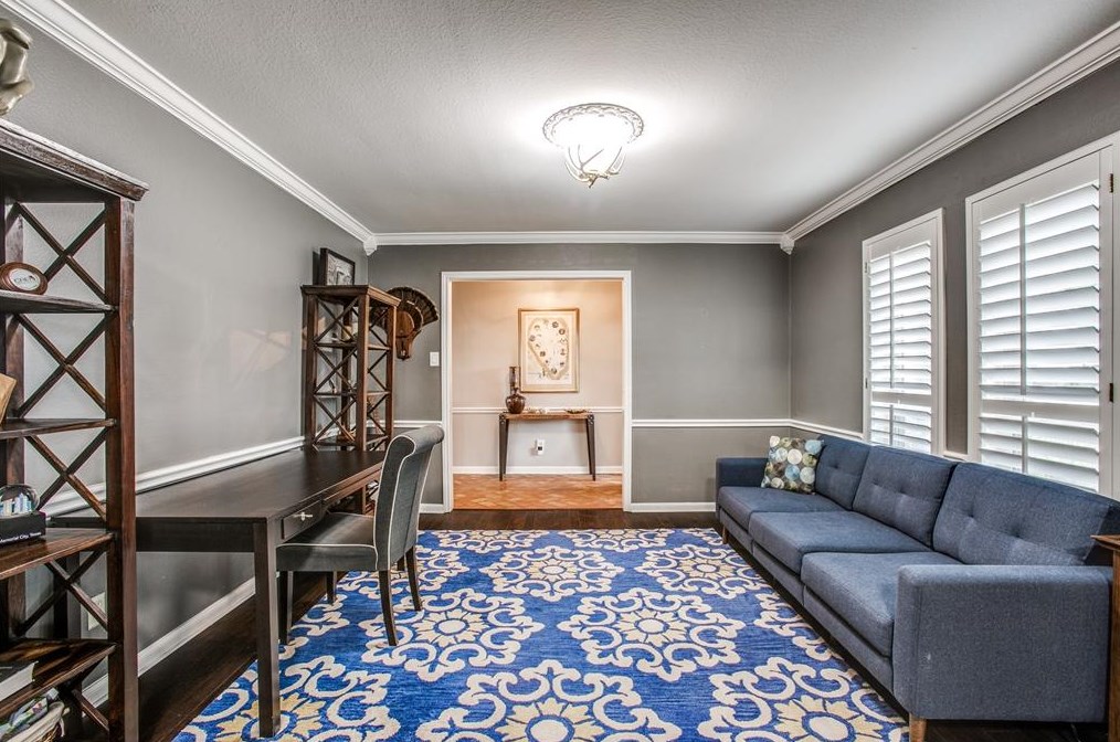 2914 Durban Dr, Houston TX  77043-1327 exterior