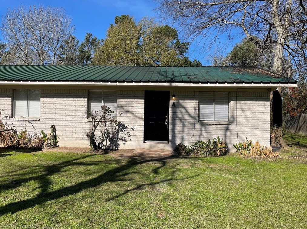 22 Deborah #a, Huntsville, TX 77340