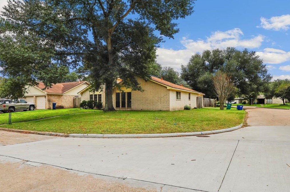 18619 Wood Glen Ln, Houston, TX 77084-3829