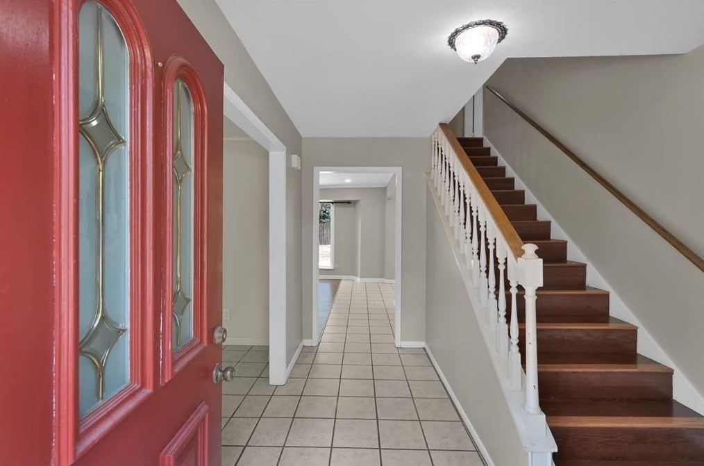 2022 Hickory Creek Dr, Humble, TX 77339