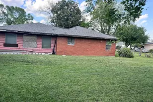 1424 E 33rd St, Houston, TX 77022 - Photo 10