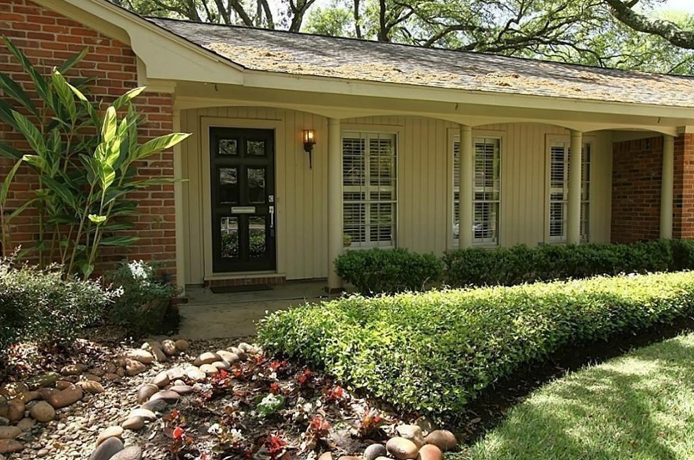 5215 Jackwood St, Houston, TX 77096