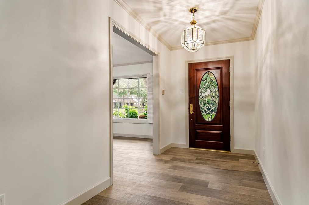 427 Ashford Forest Dr, Houston, TX 77079