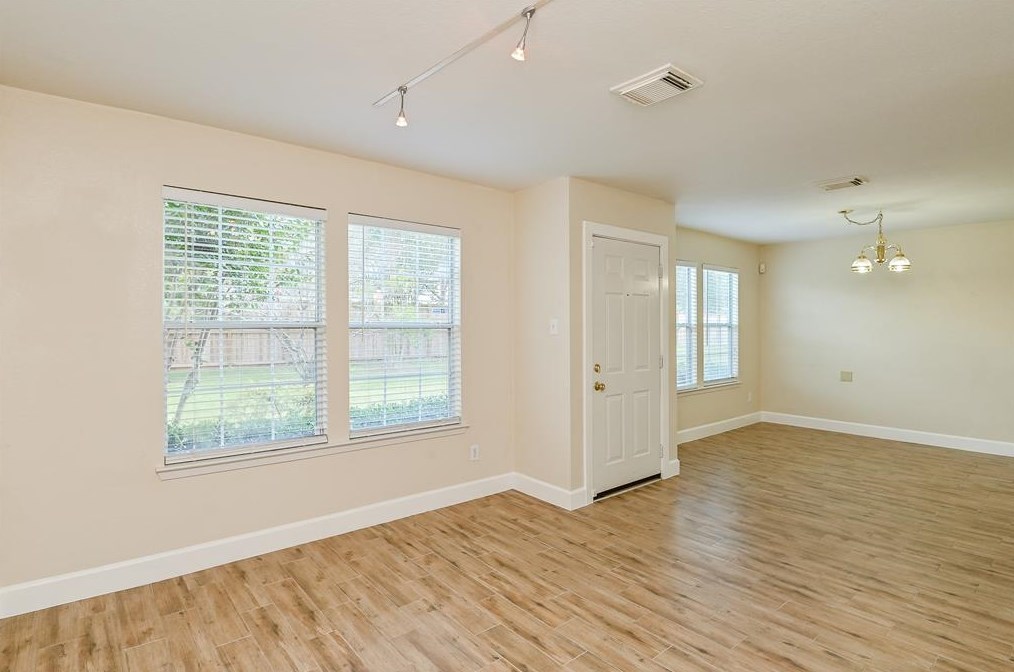 1505 Nichole Woods Dr, Houston, TX 77047