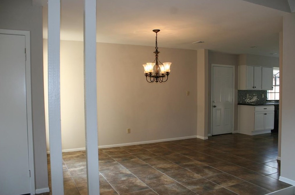 2214 Sunset Trl, Sugar Land TX  77478-4140 exterior