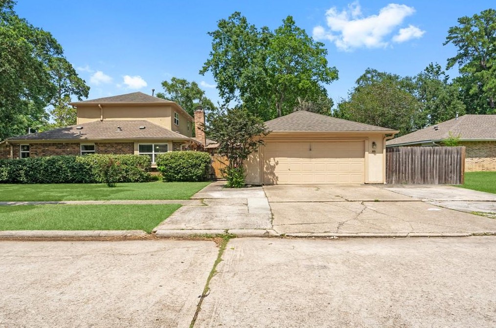 2302 Summer Spring Dr, Spring, TX 77373-6308