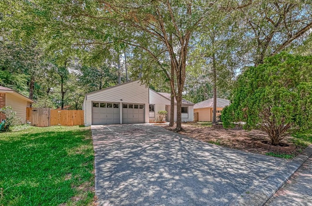 12 Field Flower Ct, Spring TX  77380-2736 exterior