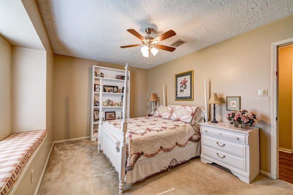32 Windsor Ct, Missouri City, TX 77459-1909