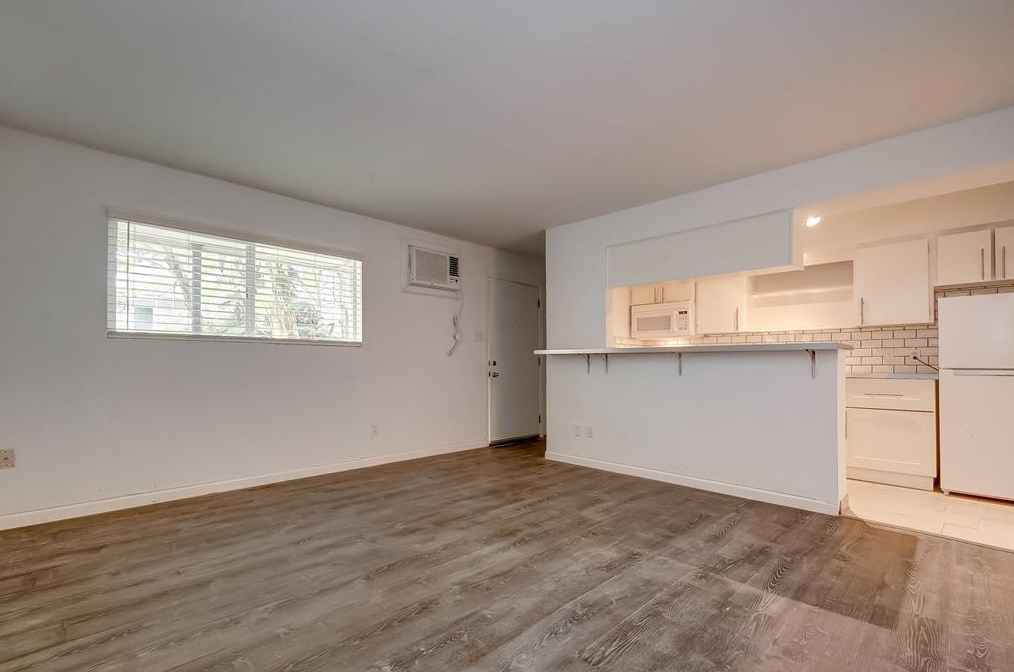 1903 Commonwealth St #20, Houston, TX 77006