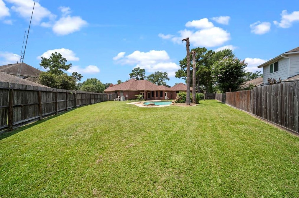 10730 Crestfield Ct, Houston TX  exterior