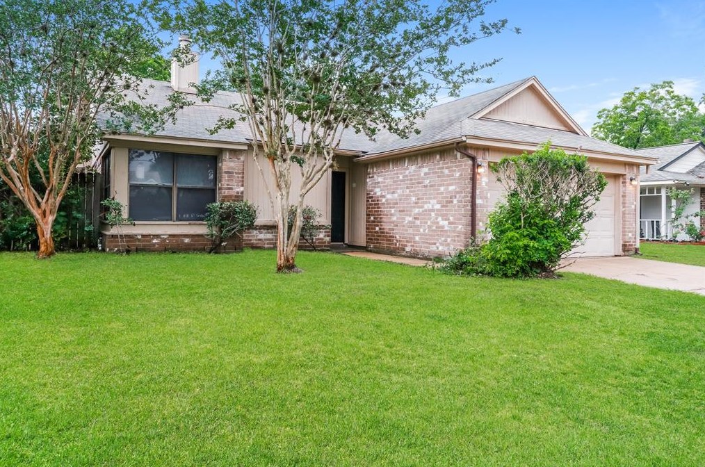 3048 Walnut Springs Dr, Katy, TX 77449