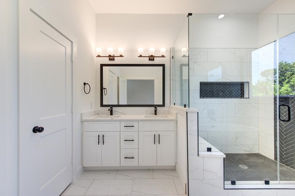 5517 Kittridge, Houston TX  77028-3033 exterior