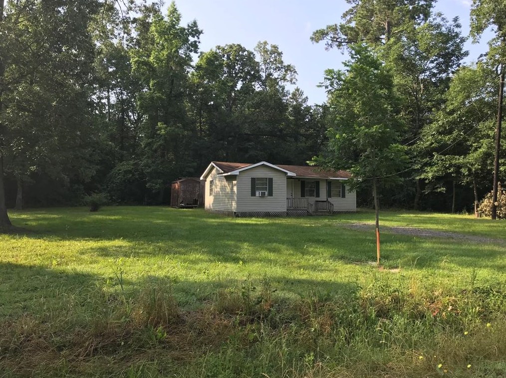 190 Timber Ln, Livingston, TX 77351