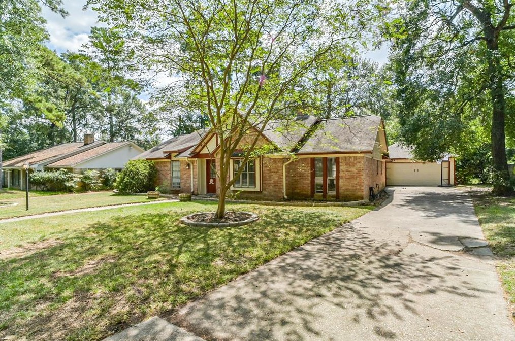 4635 Deer Point Dr, Spring, TX 77389