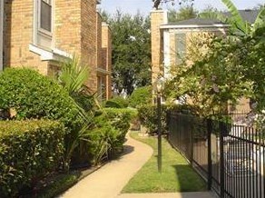 2626 Holly Hall St Apt 1014, Houston, TX 77054