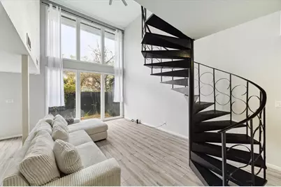 3300 Yorktown Street #13, Houston, TX 77056 - Photo 2