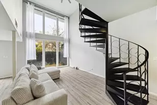 3300 Yorktown St, Houston, TX 77056 - Photo 2