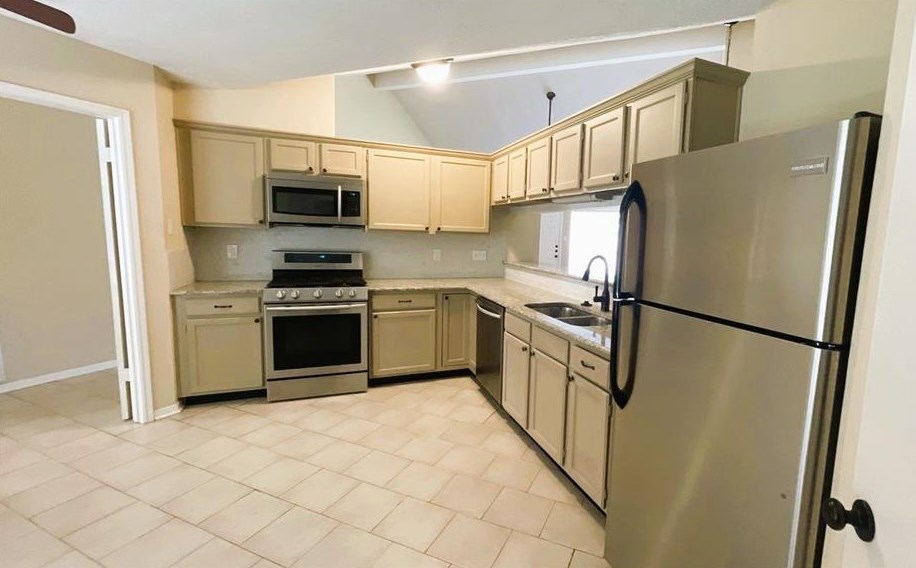 7003 Brockington Dr, Katy, TX 77494