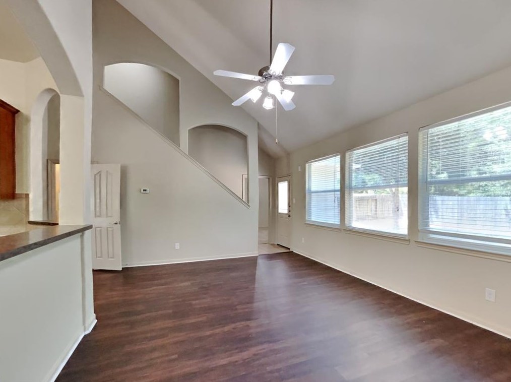 4921 Summer Ridge Dr, Conroe, TX 77303