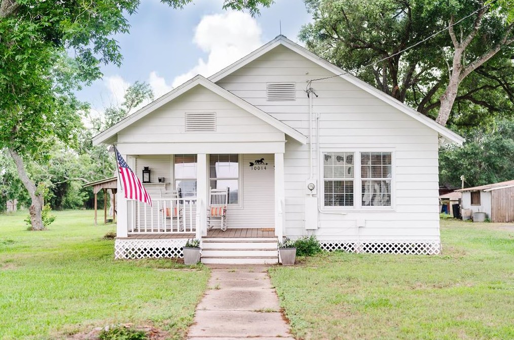 10014 Jeske Rd, Needville, TX 77461-6612