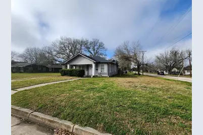 417 Victoria Street, Navasota, TX 77868 - Photo 8