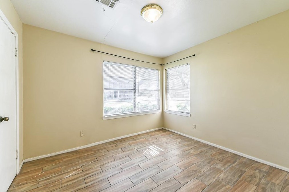 4710 Wedgewood Dr, Bellaire, TX 77401