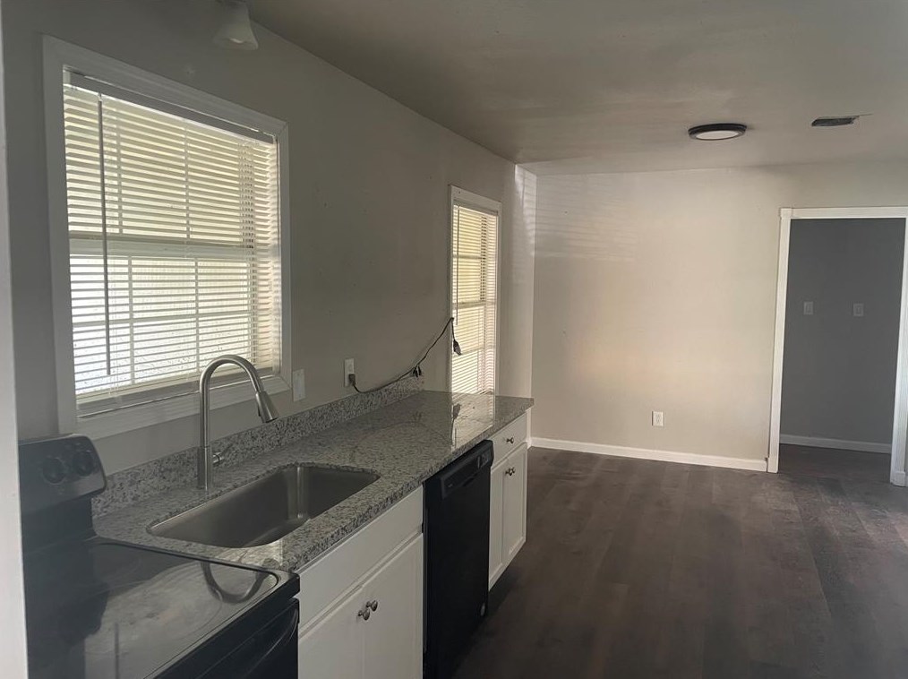 8535 Rockhill St, Houston, TX 77061