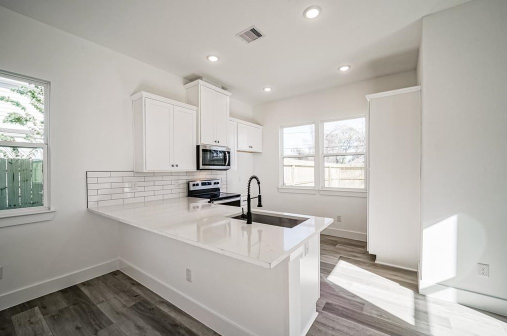 8409 Schneider St, Houston TX  77093-7941 exterior