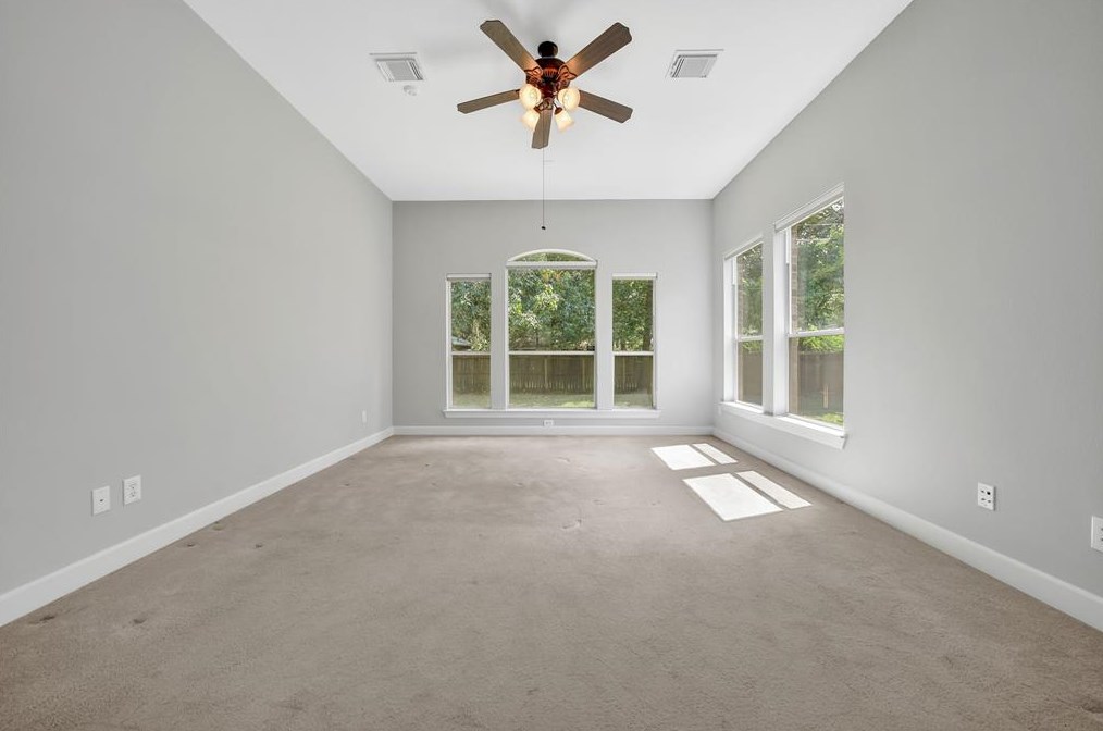 1043 Chamboard Ln, Houston TX  77018-3210 exterior