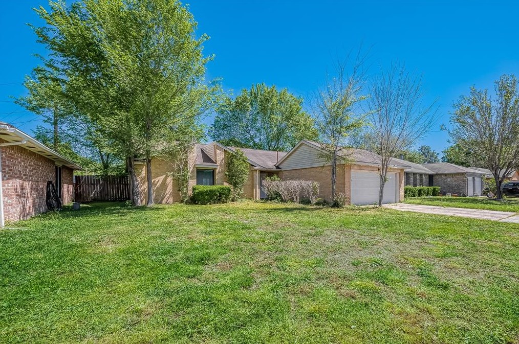 24018 Beaverwood Dr, Spring, TX 77373-5858
