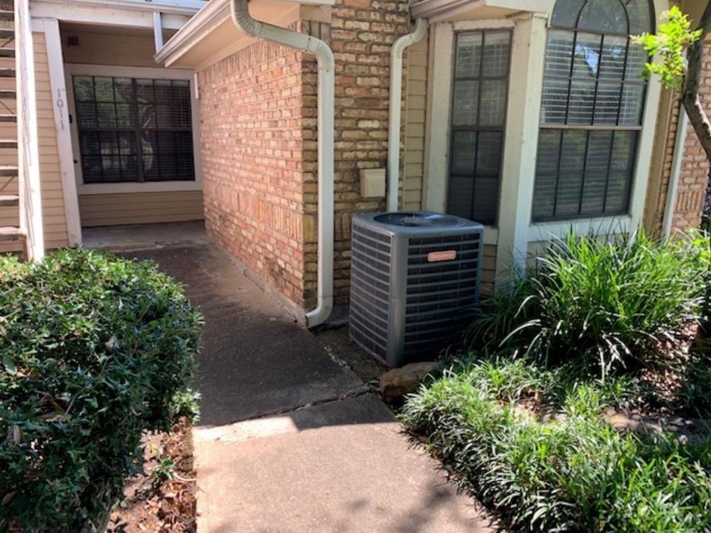 2300 Old Spanish Trl Apt 1011, Houston, TX 77054