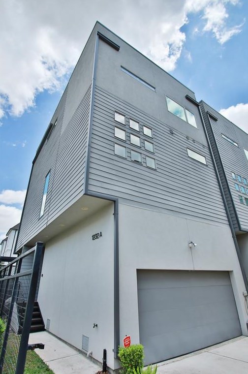 1232 24th St, Houston, TX 77009-1715