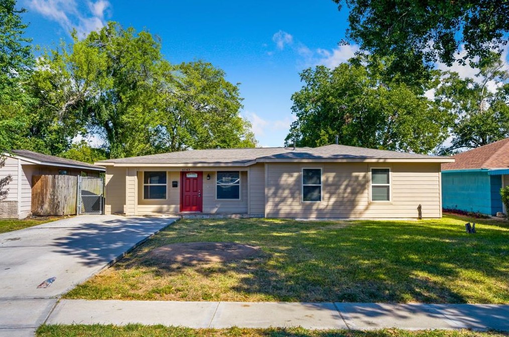 6143 Ridgeway Dr, Houston, TX 77033