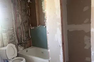 135 Guadalupe, Livingston, TX 77351 - Photo 14